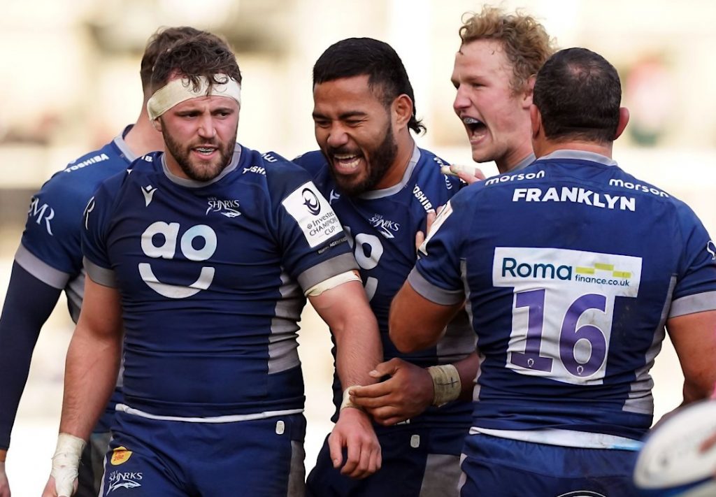 Sale Sharks players celebrating a score