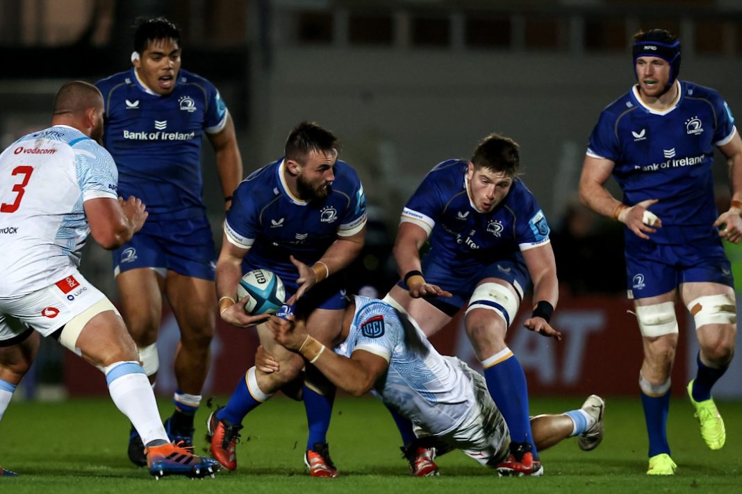 Leinster players passing the ball during a game