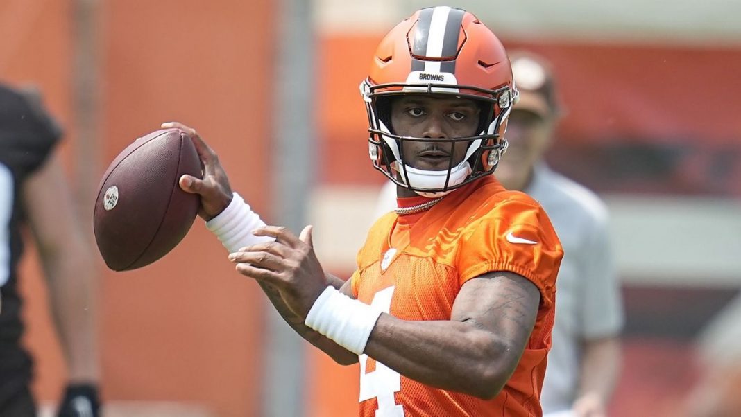 Cleveland Browns QB winding up for a pass