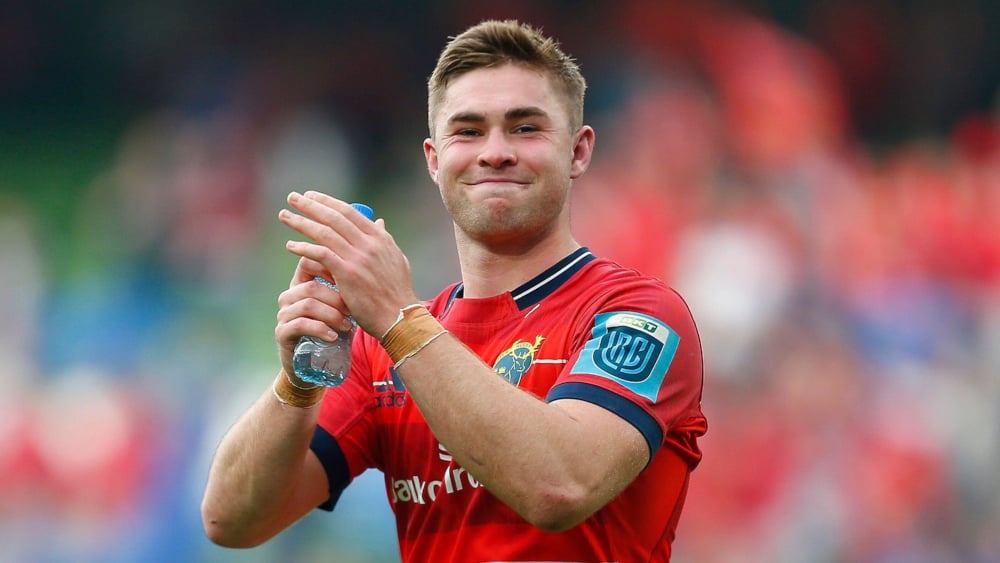 Jack Crowley playing for Munster.